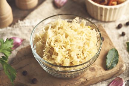 KISELI KUPUS  stock-photo-fermented-cabbage-or-sauerkraut-in-a-glass-bowl-on-a-table-2583677693.jpg