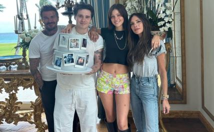 Bruklin Bekam sa porodicom.jpg