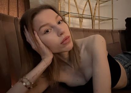 Ema Cepter proslavila svoj 25 rođendan