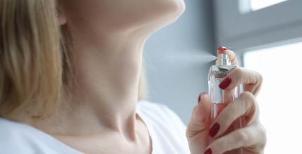 GLAVNA  stock-photo-woman-sprinkling-perfume-on-her-neck-closeup-sale-of-perfumery-concept-2399867285.jpg