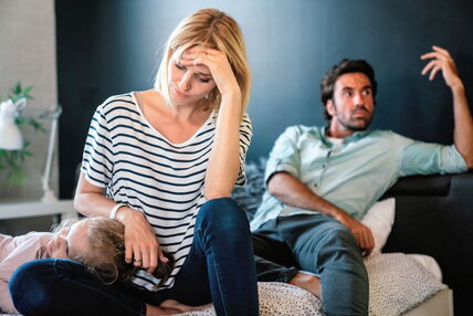 GLAVNA  stock-photo-young-family-with-child-having-financial-problems-depression-crisis-people-divorce-stress-concept-2212605439.jpg
