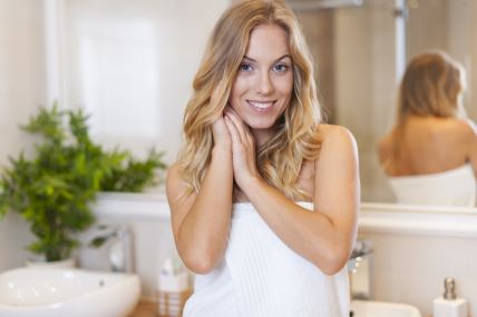 devojka-u-kupatilu-shutterstock.jpg