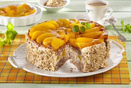 torta-sa-breskvama.jpg