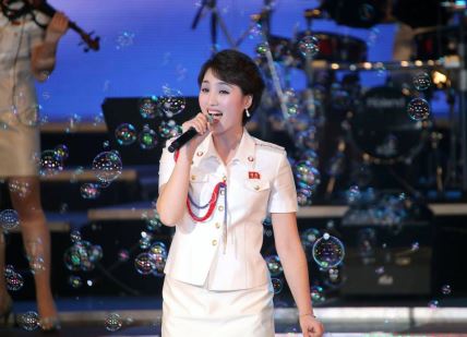 kim-dzong-un-i-ri-sol-ju.jpg