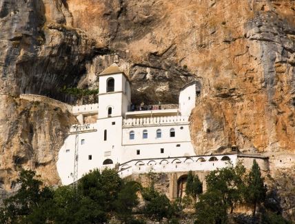 manastir-ostrog-profimedia.jpg