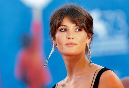 dzema-arterton.jpg