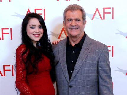 mel-gibson-i-rozalind-ros.jpg