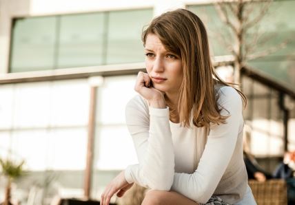 tuzna-devojka-thinkstock.jpg