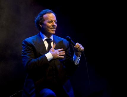 julio-iglesias.jpg