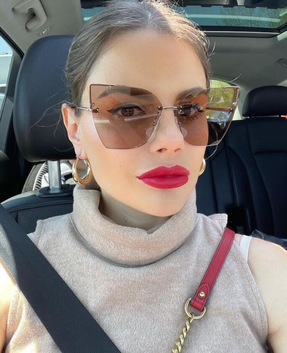 nikolinabojic.jpg