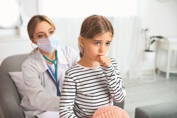stockphotopediatricianexamininglittlegirlathome2031786221.jpg