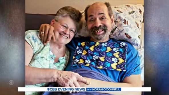 cbs-evening-news--couple-rekindles-romance-after-decades-apart-rrsrvbya3je--1180x664--2m42s.jpg