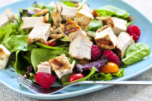 pileca-salata-sa-malinama.jpg