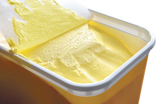 margarin--stockphotobutterinaboxisolatedonwhitebackground2204343239.jpg