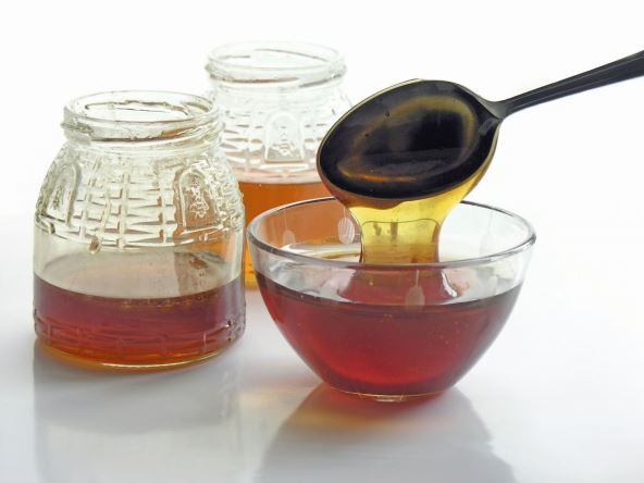 stockphotobeehoney33516436.jpg