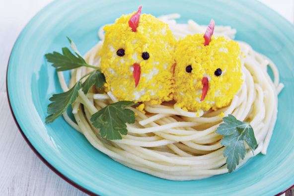stockphotofoodforthebabythelittlechicksinthenest184868753.jpg