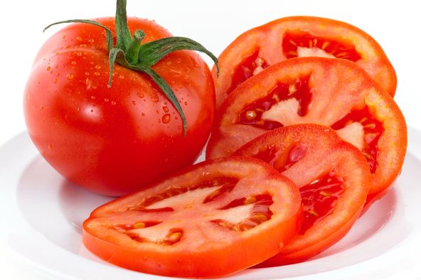 stockphotofreshredtomatoesisolatedonwhite69201442.jpg