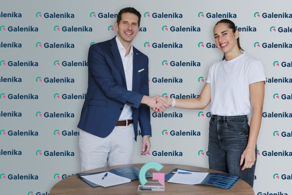 rikardo-markes-generalni-direkror-galenika-i-aleksandra-perisic-tekvondo-reprezentativka-potpisali-ugovor-2.jpg