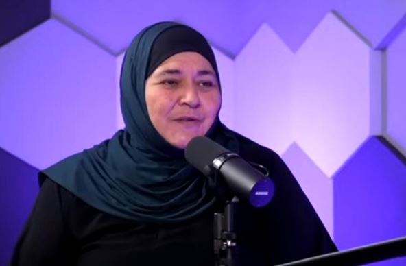 20240814-15-35-36islam-mi-je-spusten-kao-beba-u-narucje---vesna-domuz---price-povratka--youtube.jpg