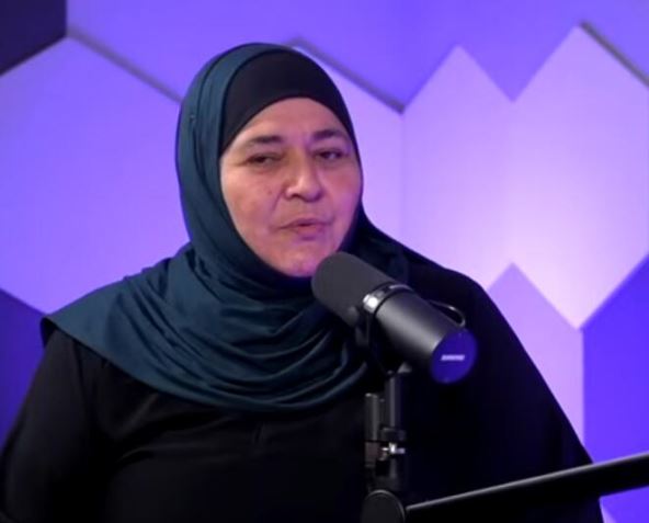 20240814-15-34-08islam-mi-je-spusten-kao-beba-u-narucje---vesna-domuz---price-povratka--youtube.jpg