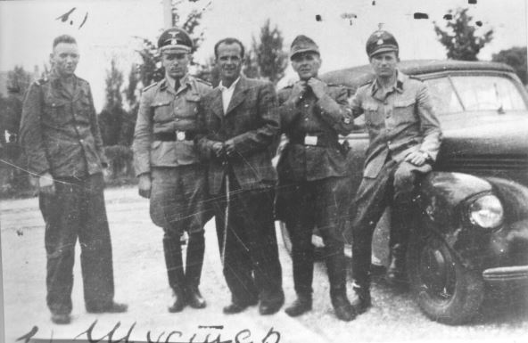 djordje-kosmajac-sa-nacistima-u-okupiranom-beogradu.jpg
