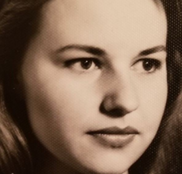 lana2.jpg