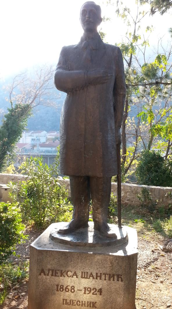 spomenik-santicu.jpg