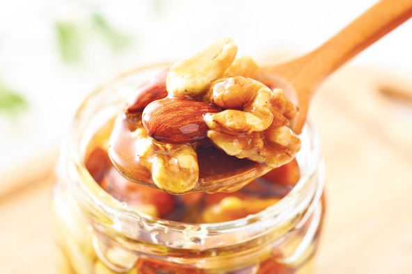 za-popravljanje-krvne-slike--stockphotohoneynutsmixednutsinhoney1566700822.jpg