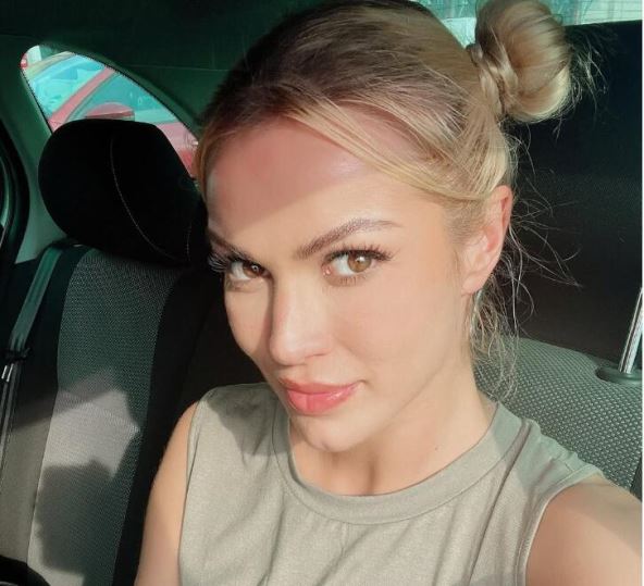 20250114-13-49-34ivana-jovanovic--cherryofficialkiss--instagram-photos-and-videos.jpg