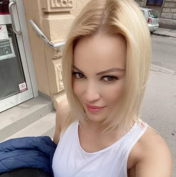 20250114-13-49-48ivana-jovanovic--cherryofficialkiss--instagram-photos-and-videos.jpg