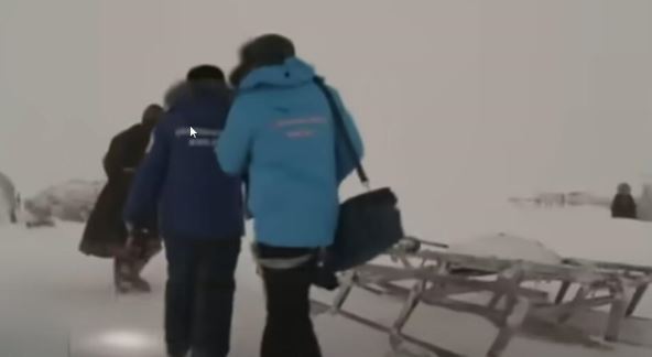 20250212-09-33-52pregnancy-and-giving-birth-in-arctic.-north-nomads-life--youtube.jpg