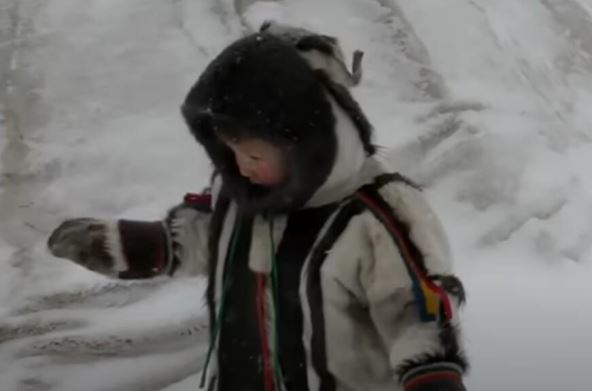 20250212-09-09-51pregnancy-and-giving-birth-in-arctic.-north-nomads-life--youtube.jpg