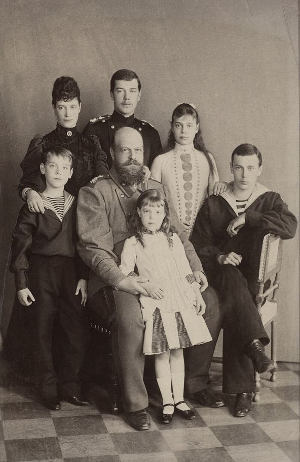 1888.-sem-imperatora-aleksandra-iii.jpg