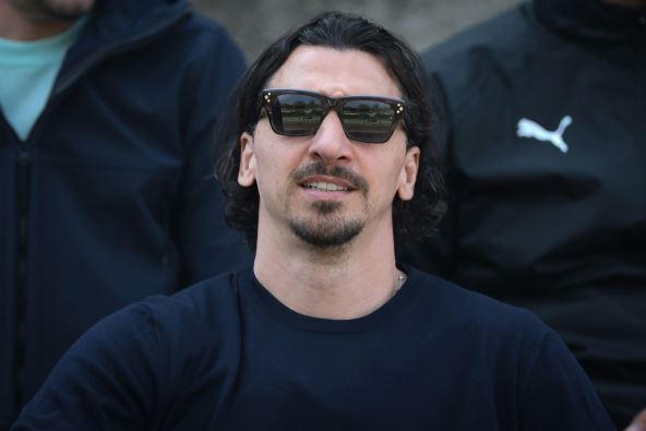 Zlatan Ibrahimovic (1).jpg