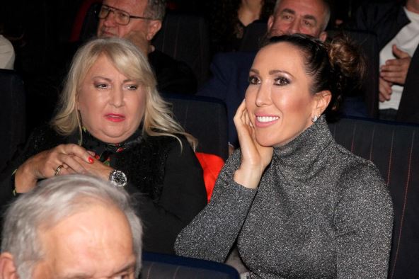 638341_jelena-i-snezana-jankovic-_ls.jpg