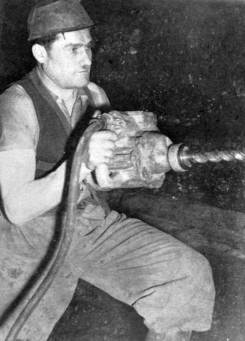 Alija_Sirotanović_1948.jpg