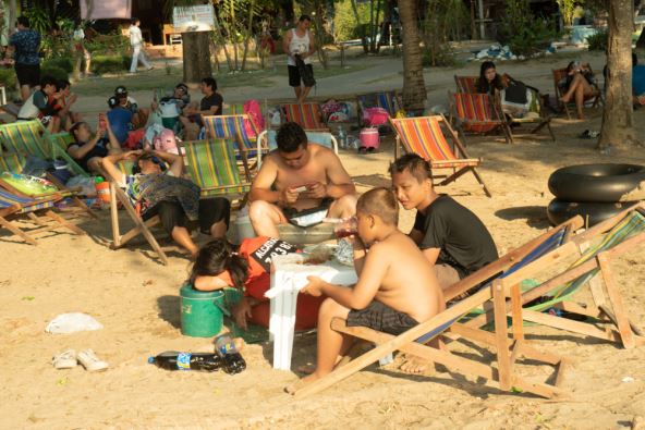 Kampovanje dečaka