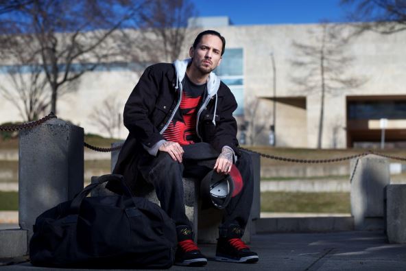 Džonatan Berkeri sedi