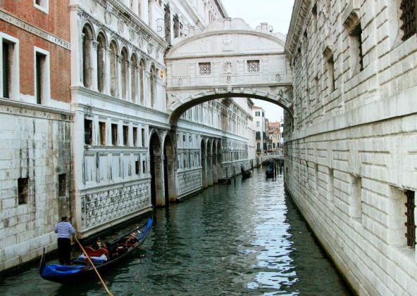 most-uzdaha-u-veneciji.jpg