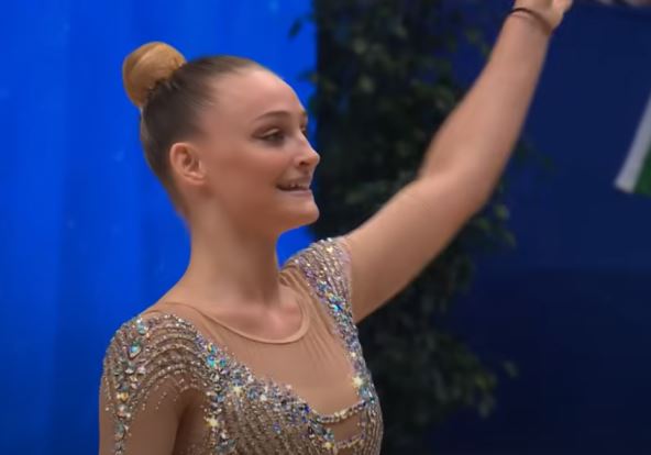 2025-07-25 13_58_02-Tara Dragas - Palla - FIG World Cup - Milano - 20-7-25 - YouTube.png