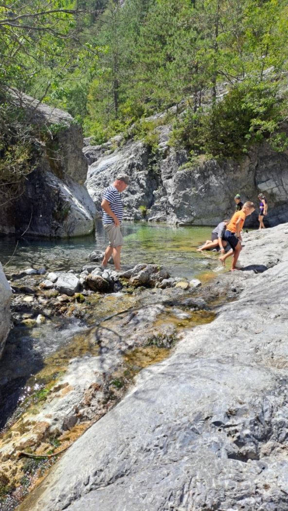 Temperata vode je 8 stepeni na Olimpu