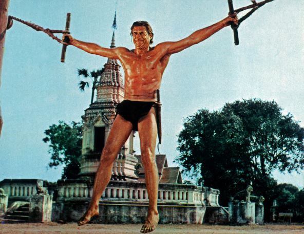 Džok Mahoni kao Tarzan