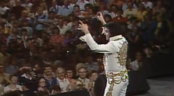 Elvis Presli na koncertu