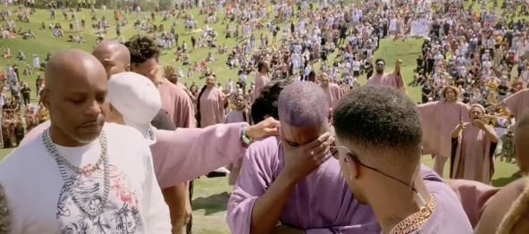 U njemu, reper govori o svom mentalnom zdravlju, pogrešnoj dijagnozi bipolarnog poremećaja i uverenju da je autističan