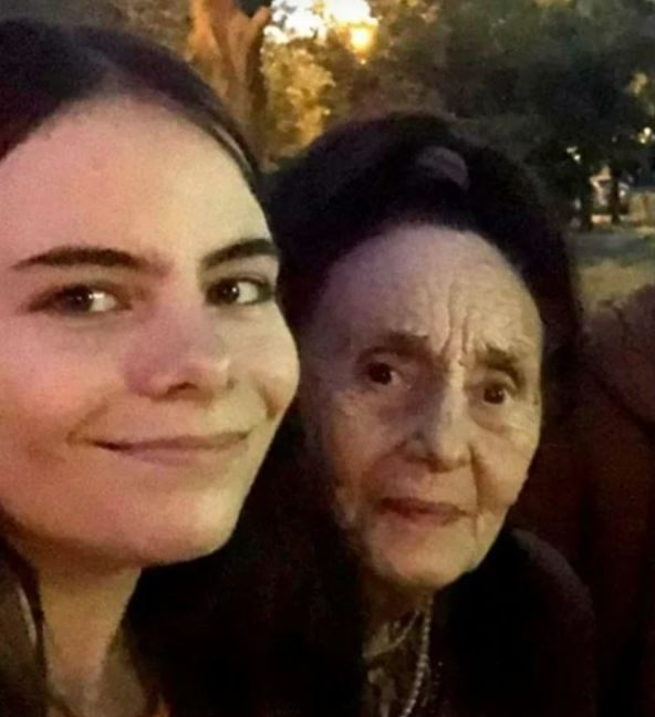 Adrijana Ilinesku 6.png