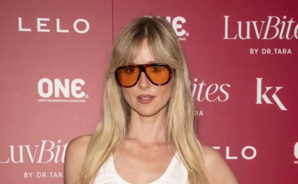 Dajana Vikers na crvenom tepihu