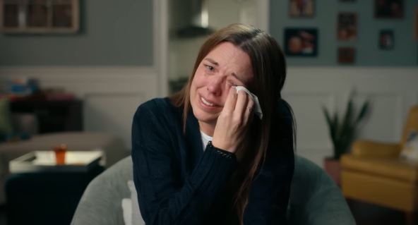 Kendra Likari plače