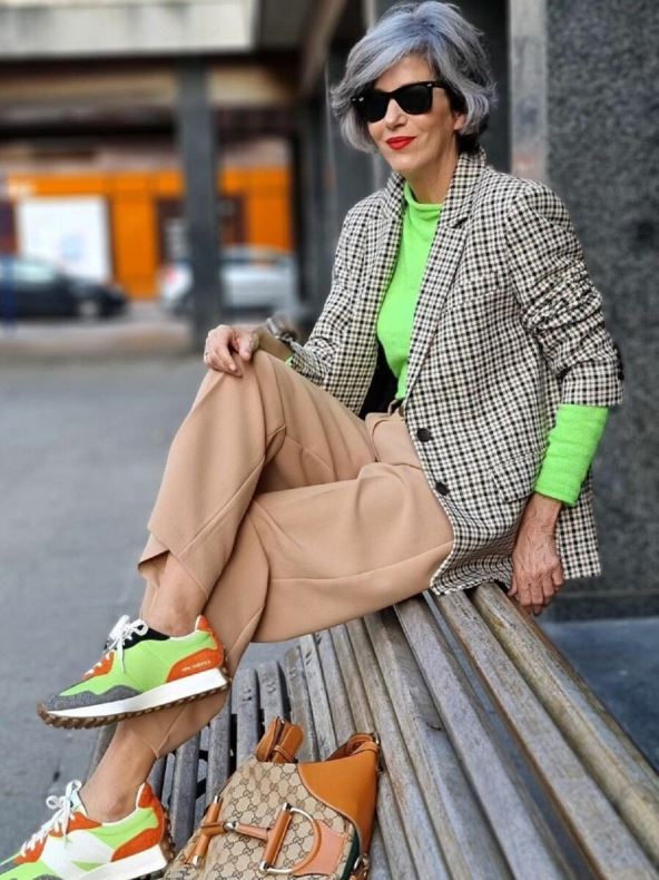 Modna kombinacija za žene preko 50 godina