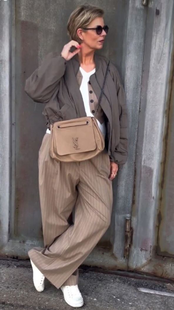 Modna kombinacija za žene preko 50 godina