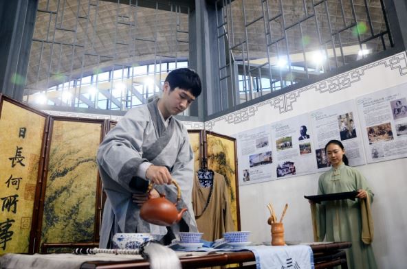 stand-kine-na-sajmu-knjiga.jpg